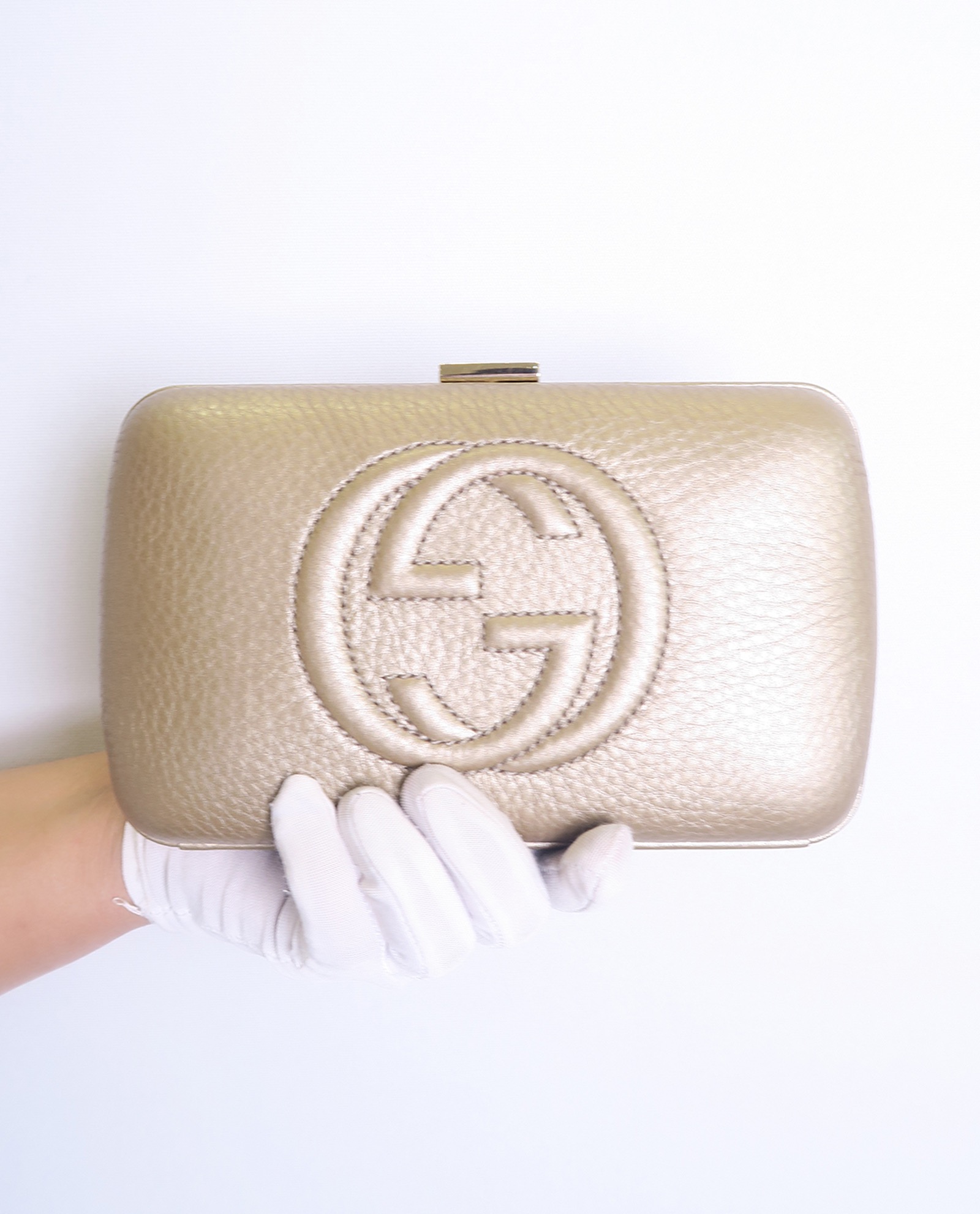 Gucci chain discount clutch